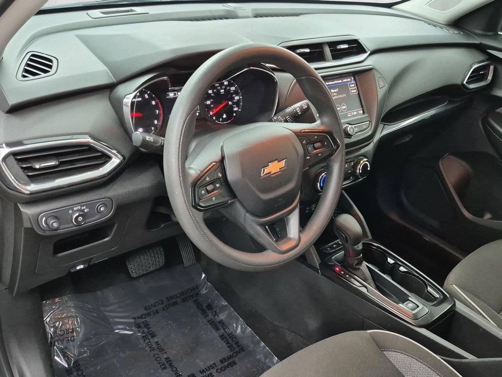Thumbnail: 2023 Chevrolet TrailBlazer - 3