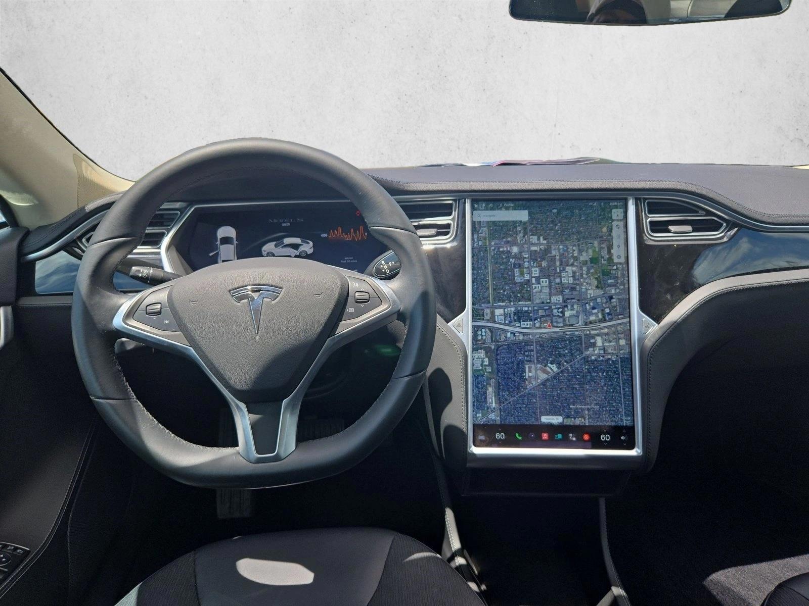Thumbnail: 2014 Tesla Model S - 3