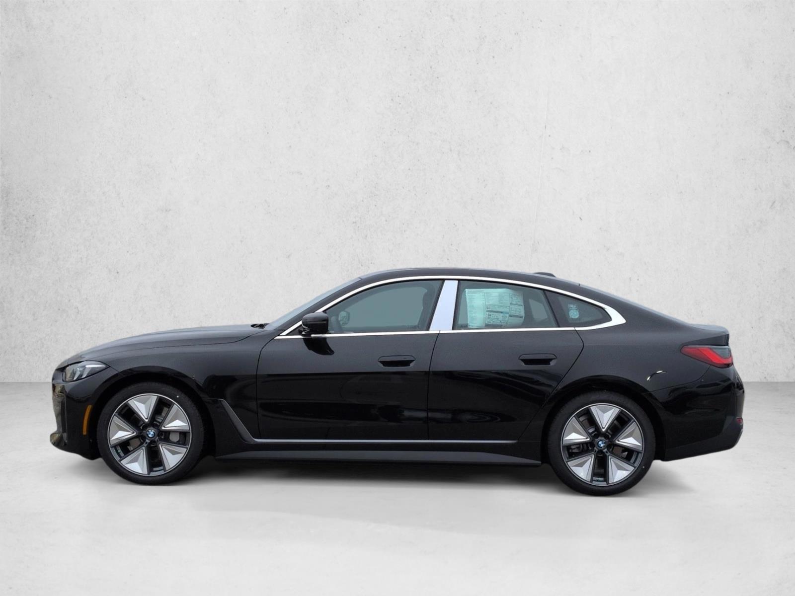 Thumbnail: 2026 BMW i4 - 2