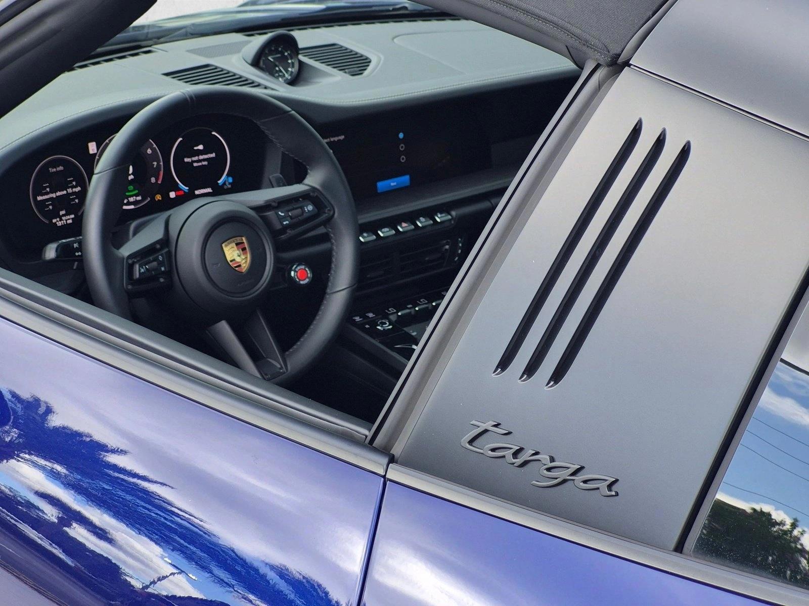 Thumbnail: 2025 Porsche 911 - 3