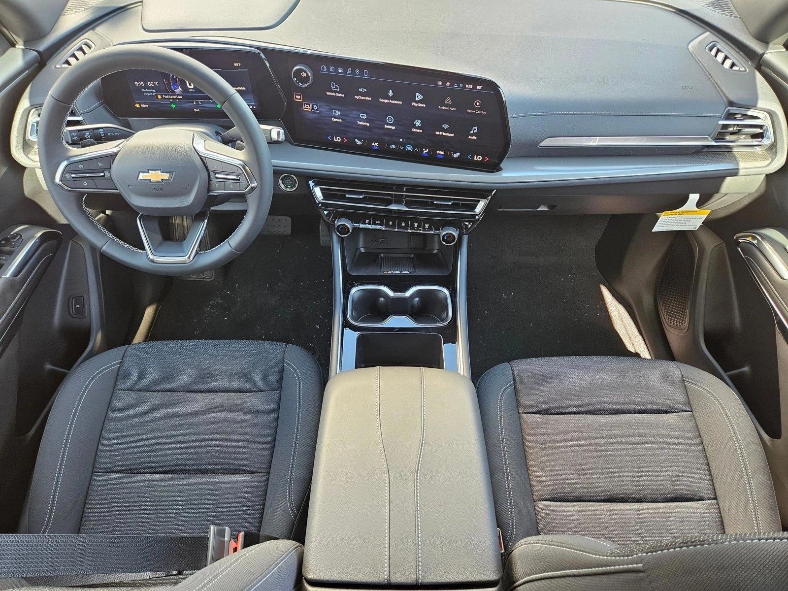 Thumbnail: 2027 Chevrolet Traverse - 4