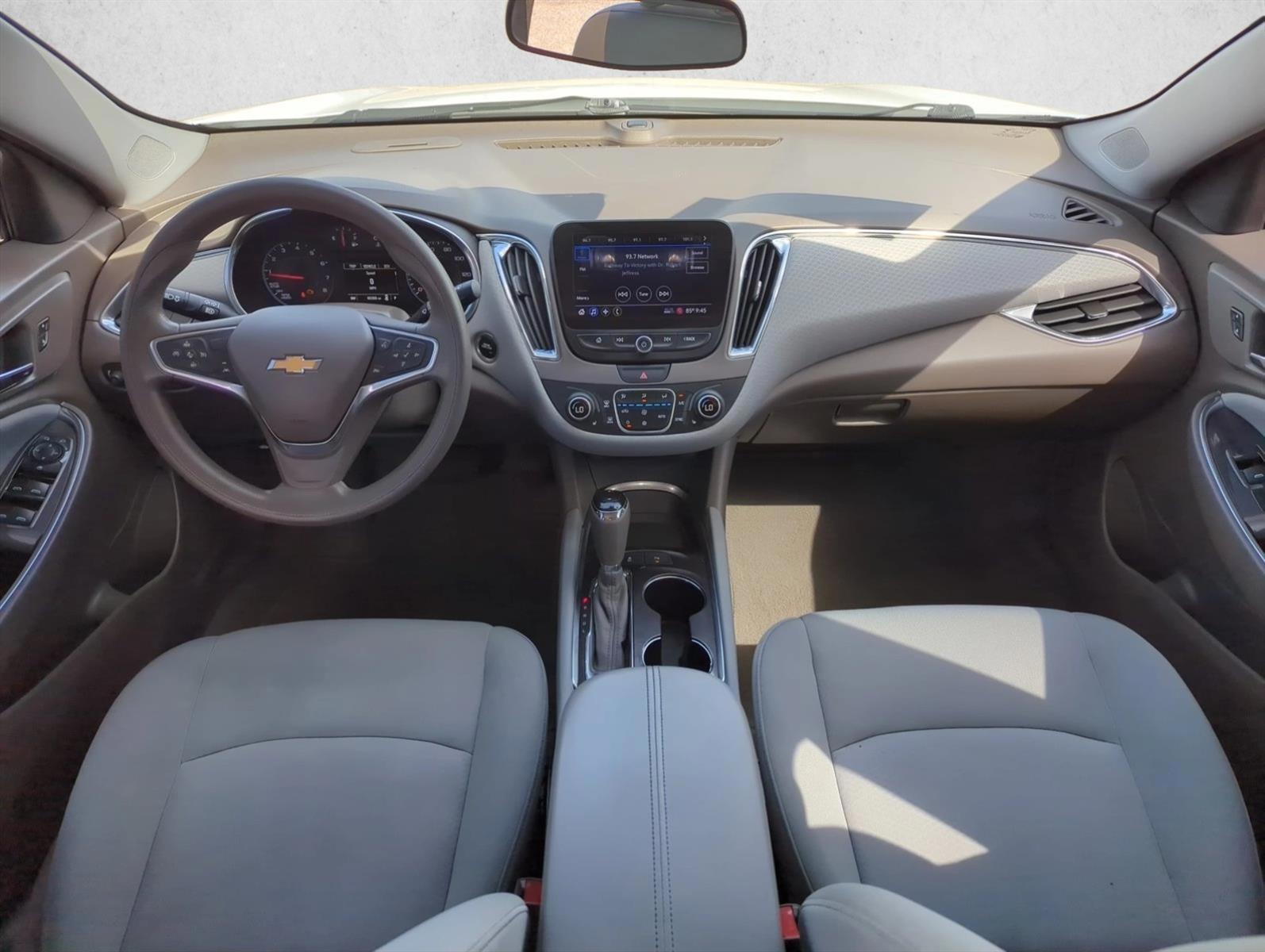 Thumbnail: 2019 Chevrolet Malibu - 2