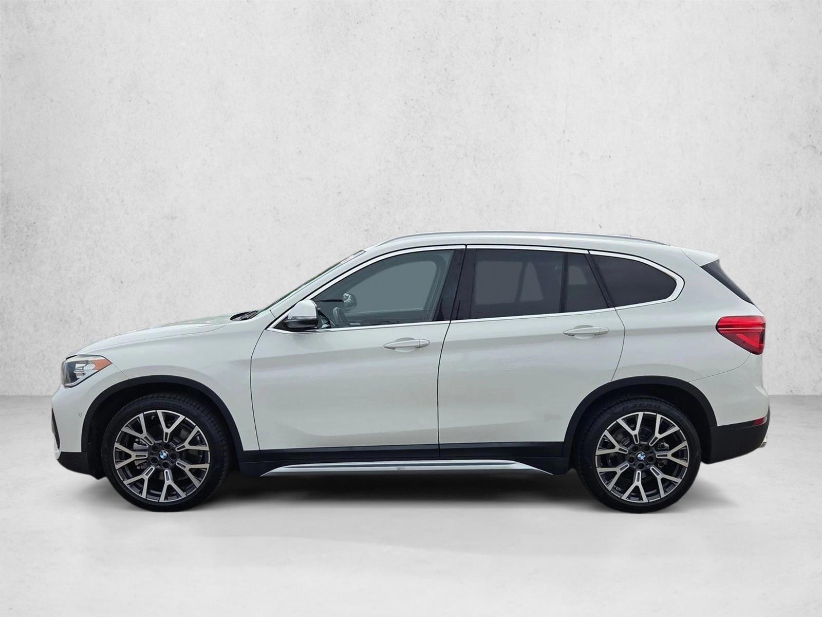 Thumbnail: 2021 BMW X1 - 2