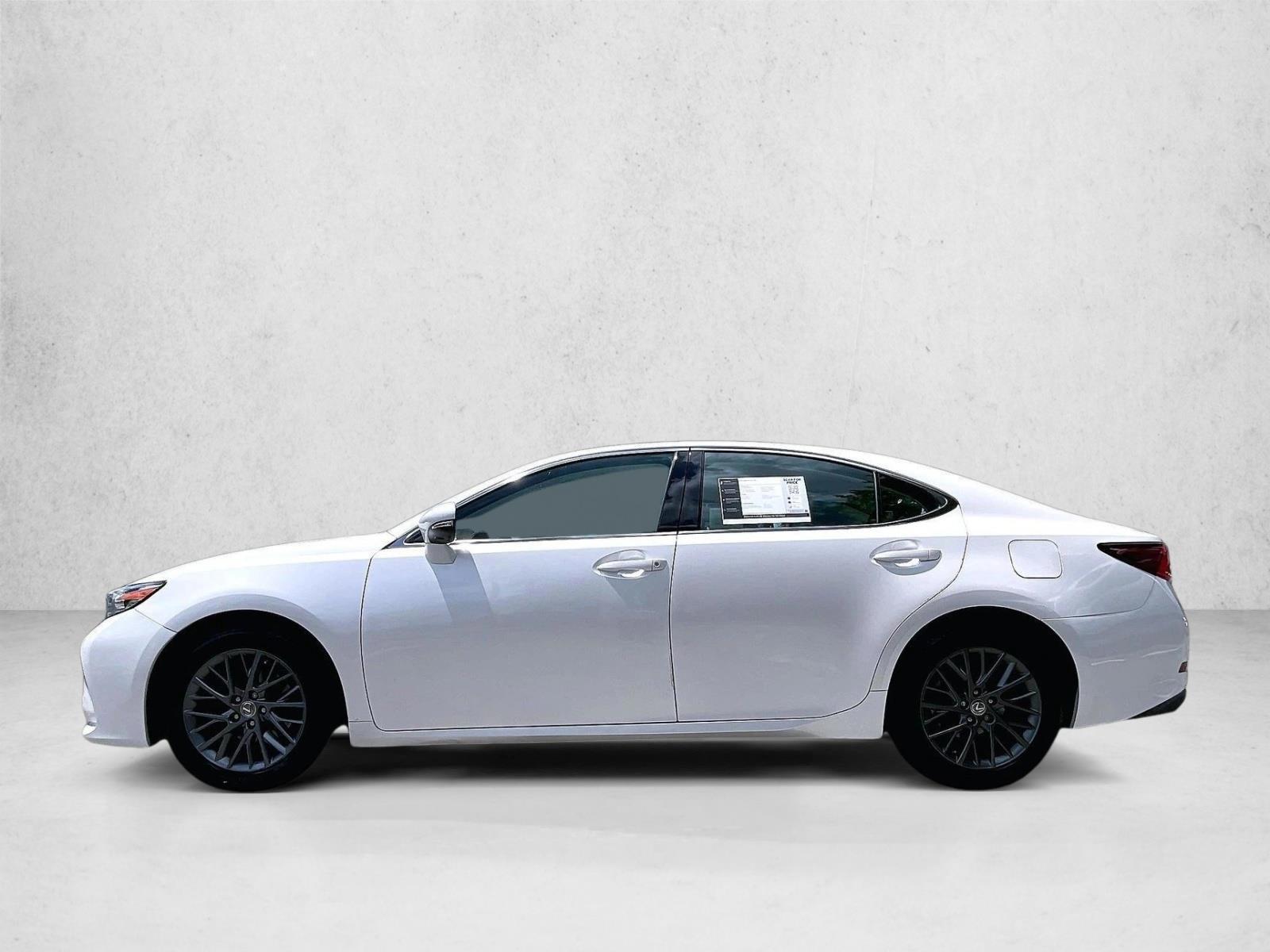 Thumbnail: 2018 Lexus ES - 2