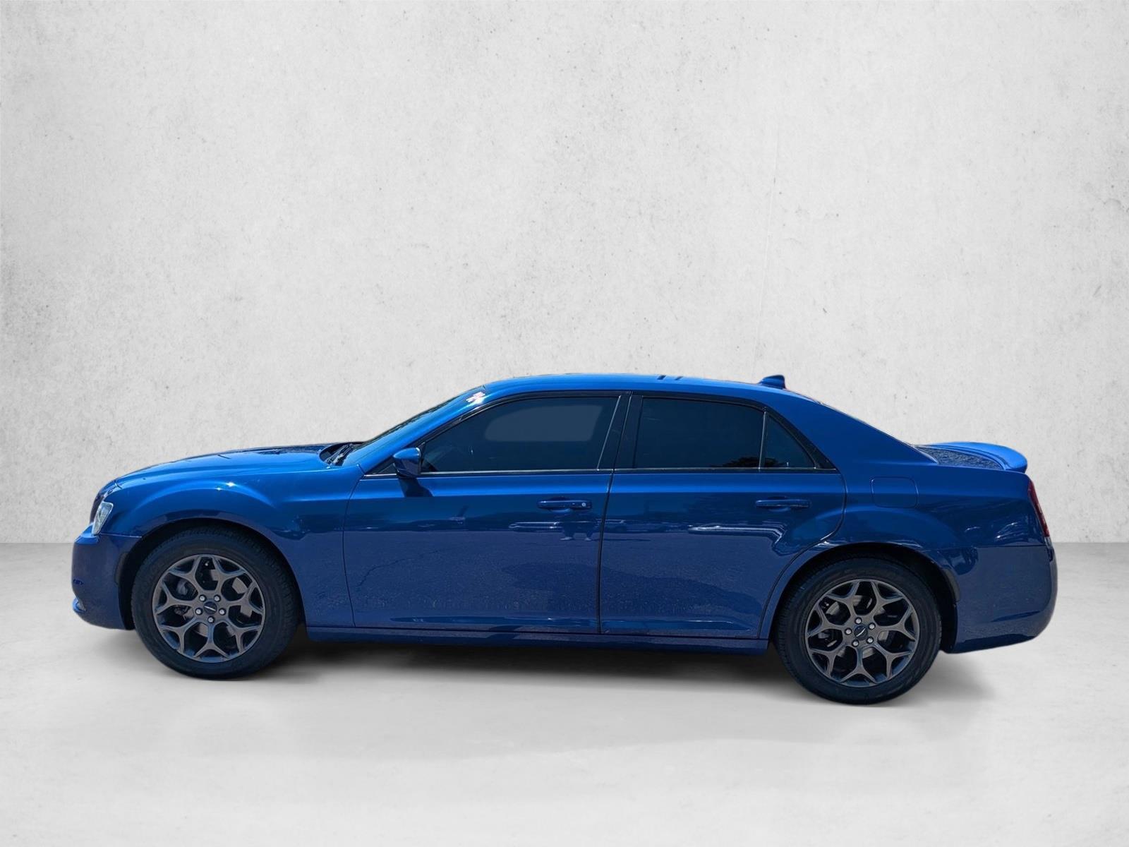 Thumbnail: 2018 Chrysler 300 - 2