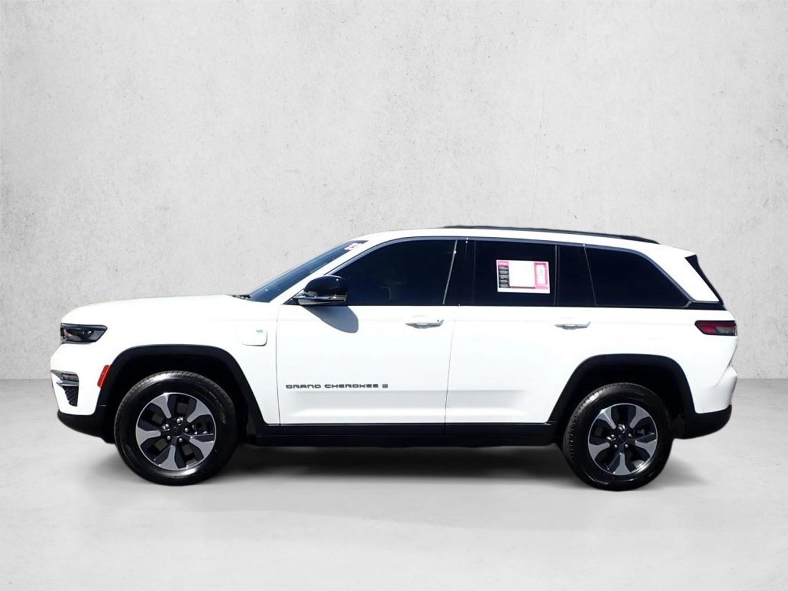 Thumbnail: 2023 Jeep Grand Cherokee - 2
