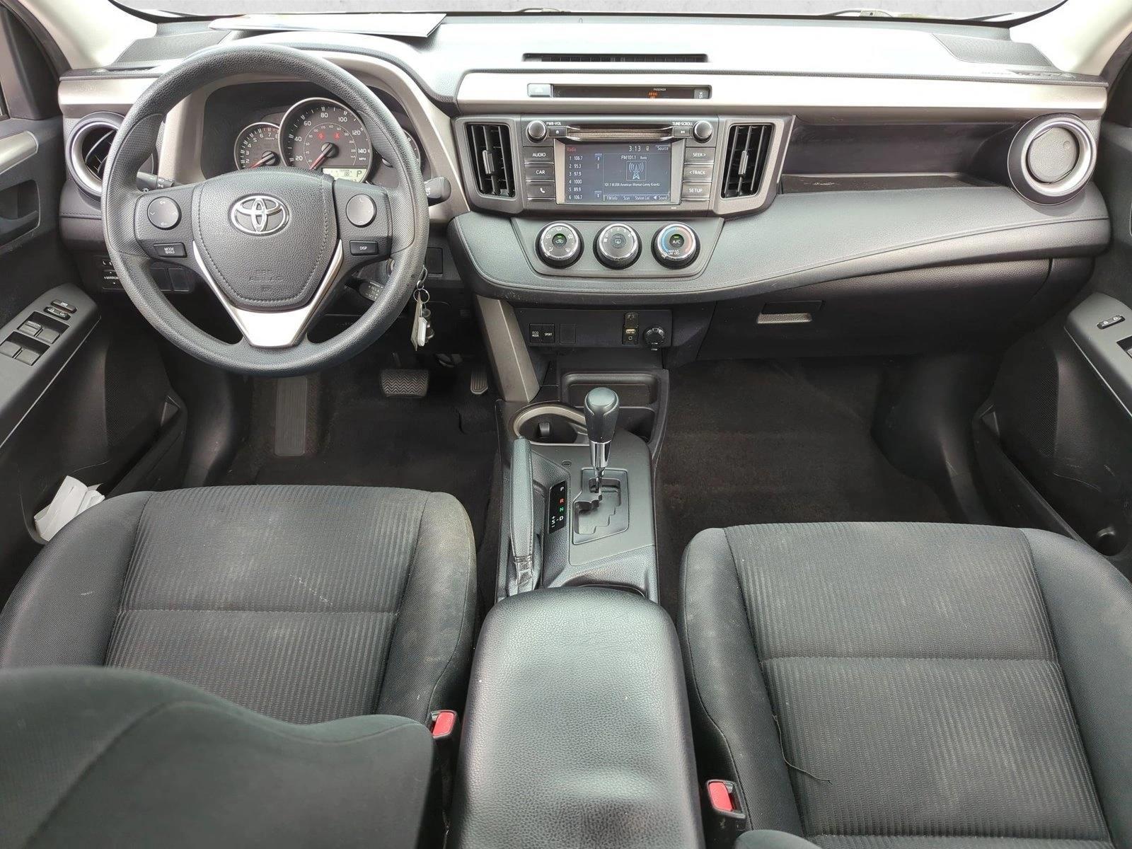 Thumbnail: 2016 Toyota RAV4 - 3