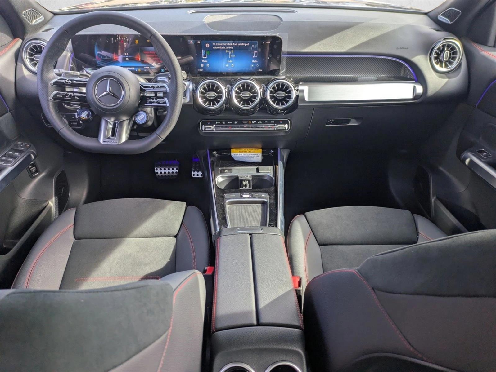 Thumbnail: 2026 Mercedes-Benz GLB - 4