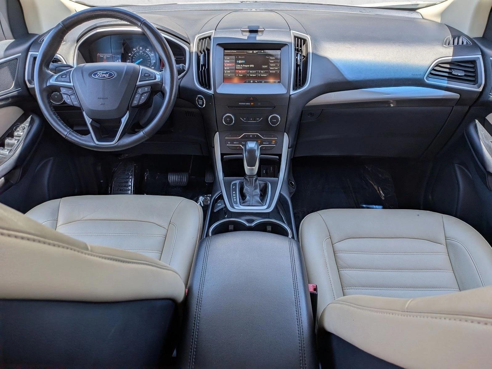 Thumbnail: 2015 Ford Edge - 3