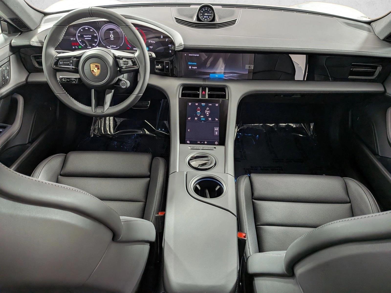 Thumbnail: 2026 Porsche Taycan - 4