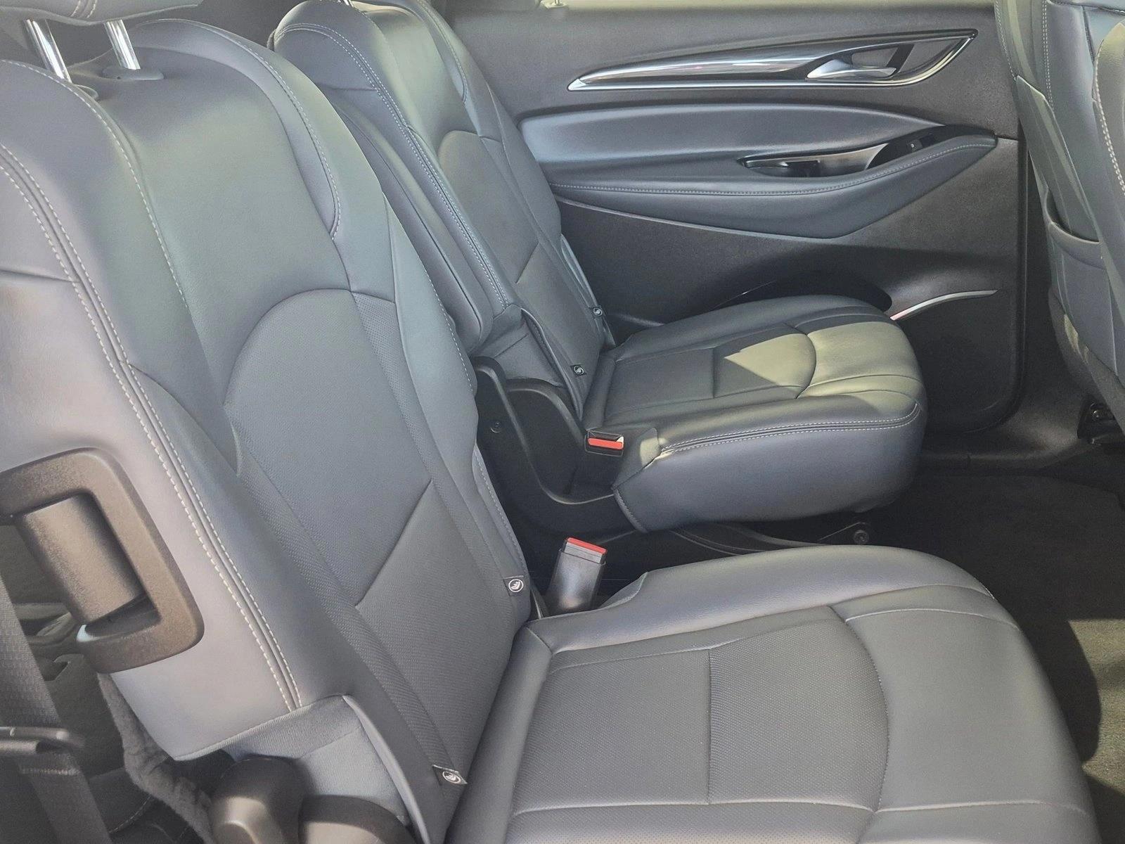 2023 Buick Enclave Essence - Photo 19