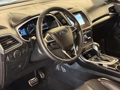 2016 Ford Edge