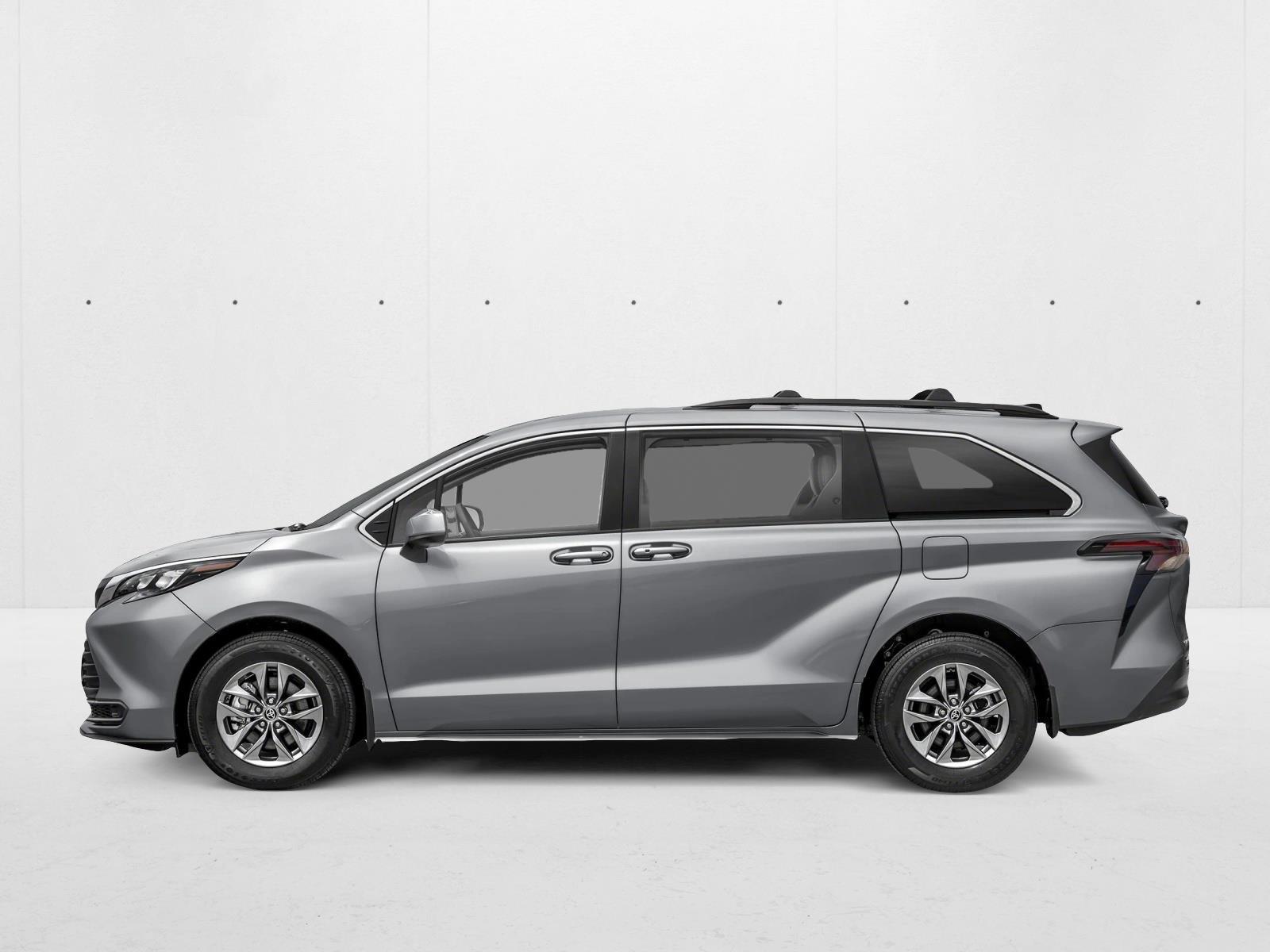 Thumbnail: 2026 Toyota Sienna - 2