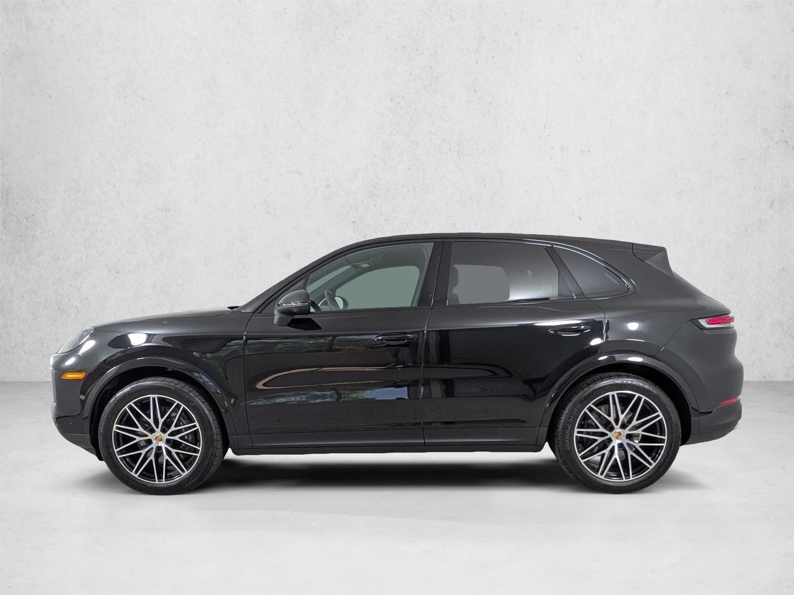 Thumbnail: 2025 Porsche Cayenne - 2