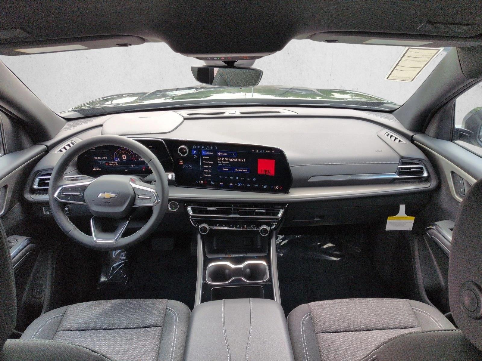 Thumbnail: 2026 Chevrolet Traverse - 3