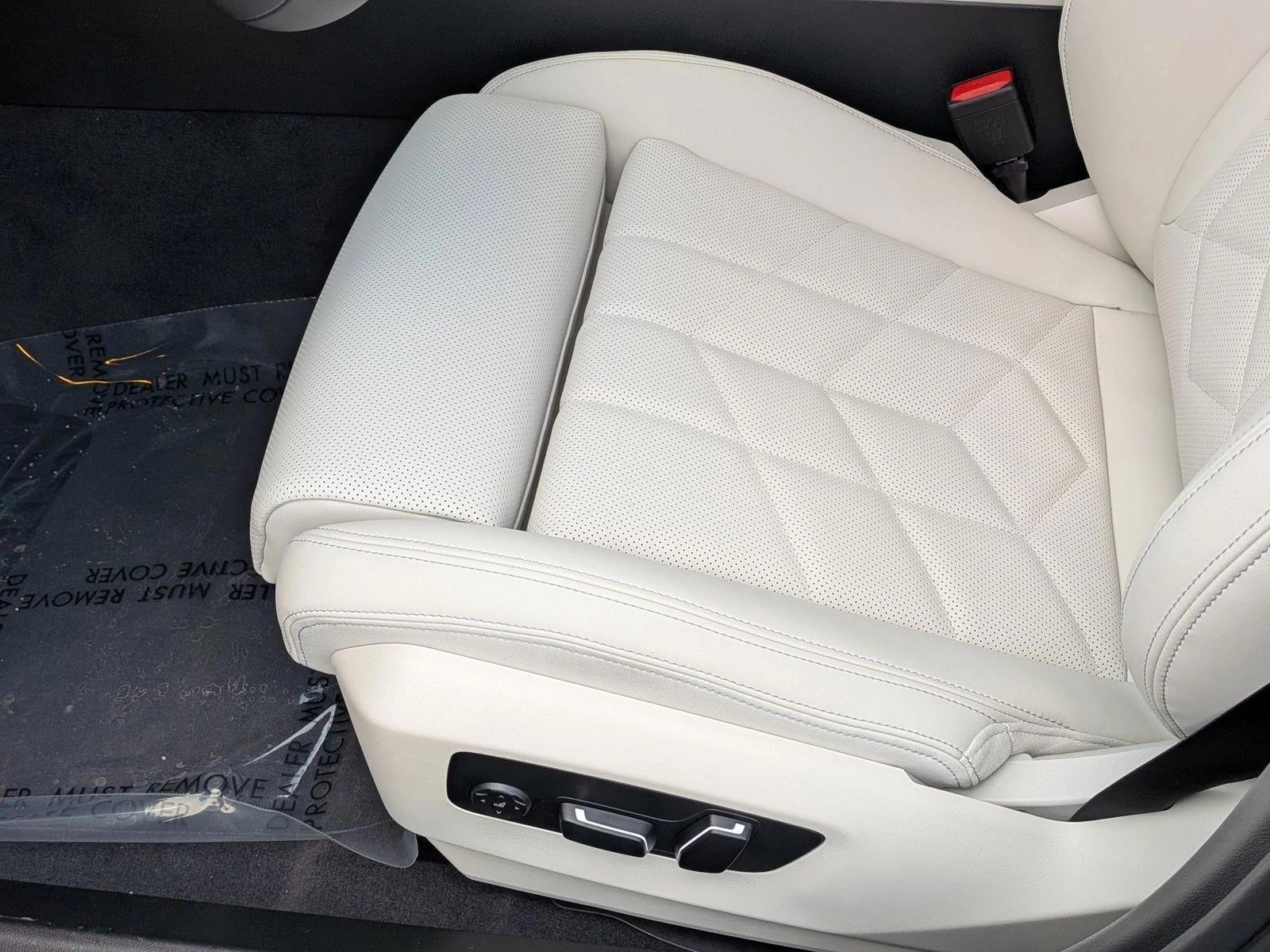 Thumbnail: 2026 BMW 5 Series - 5