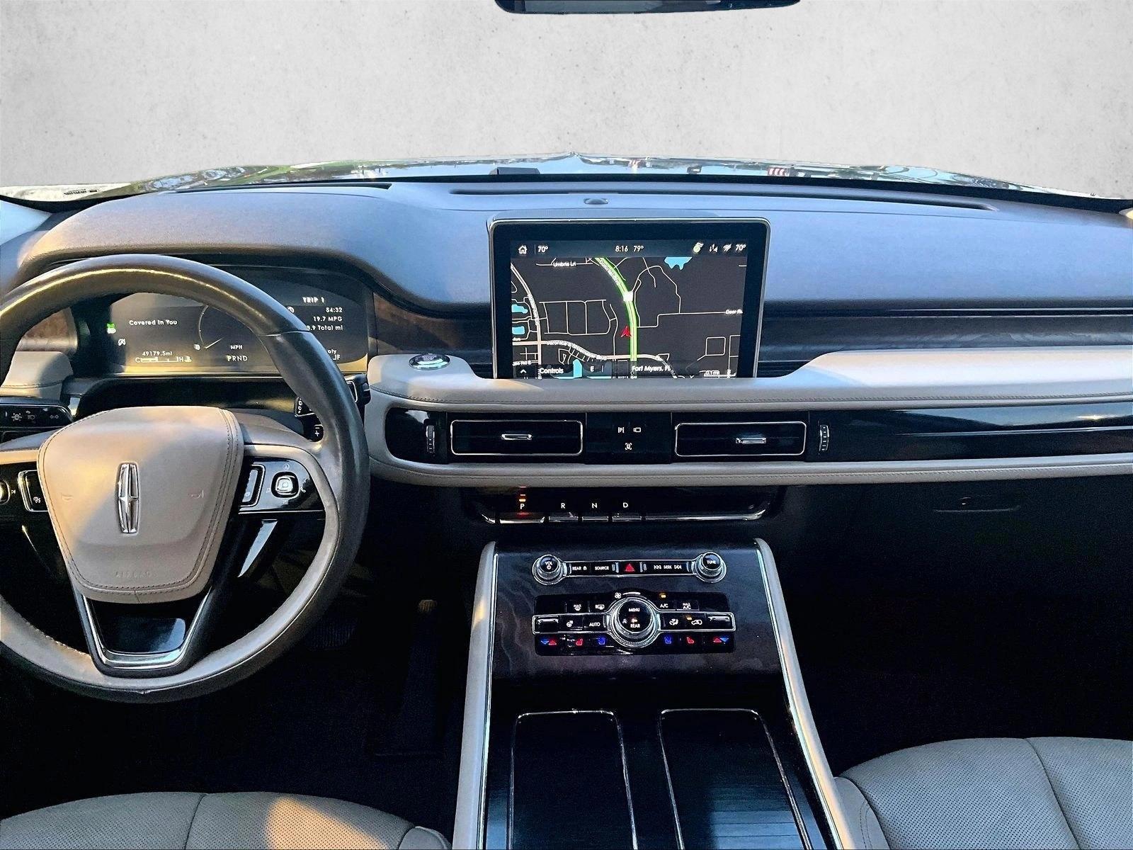 Thumbnail: 2022 Lincoln Aviator - 4