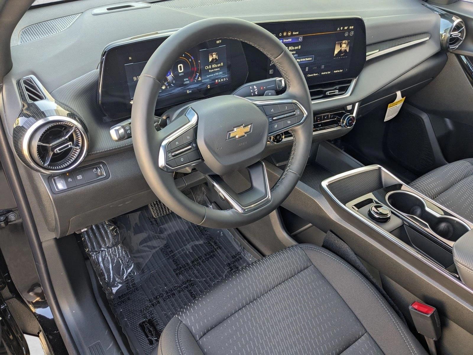 Thumbnail: 2026 Chevrolet Equinox - 3