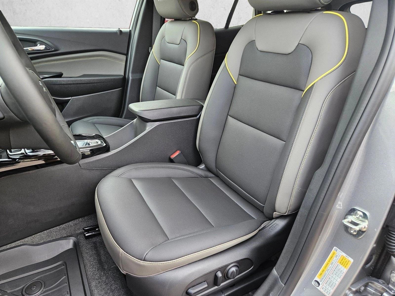 Thumbnail: 2026 Chevrolet Trax - 4