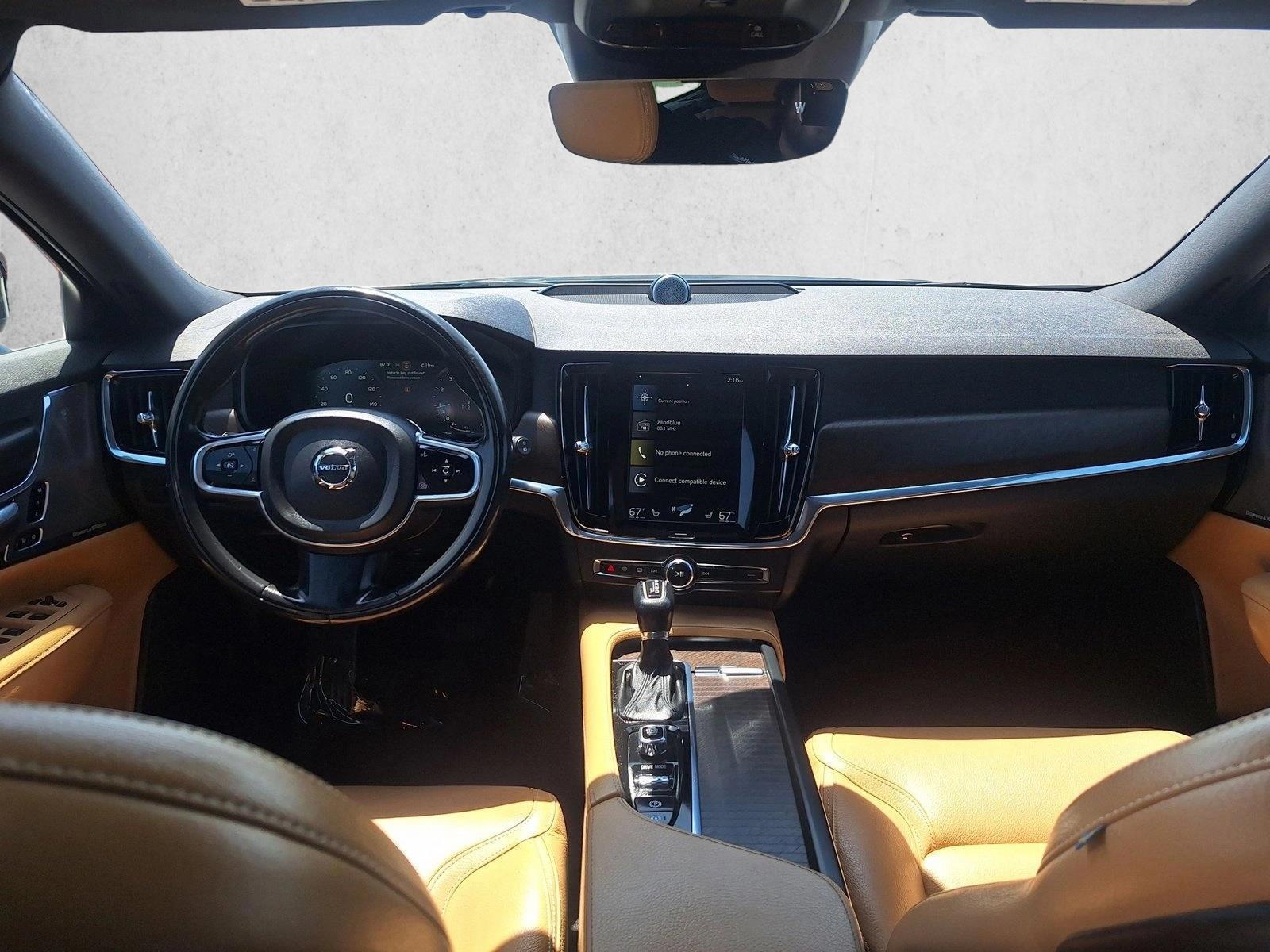 Thumbnail: 2018 Volvo S90 - 3