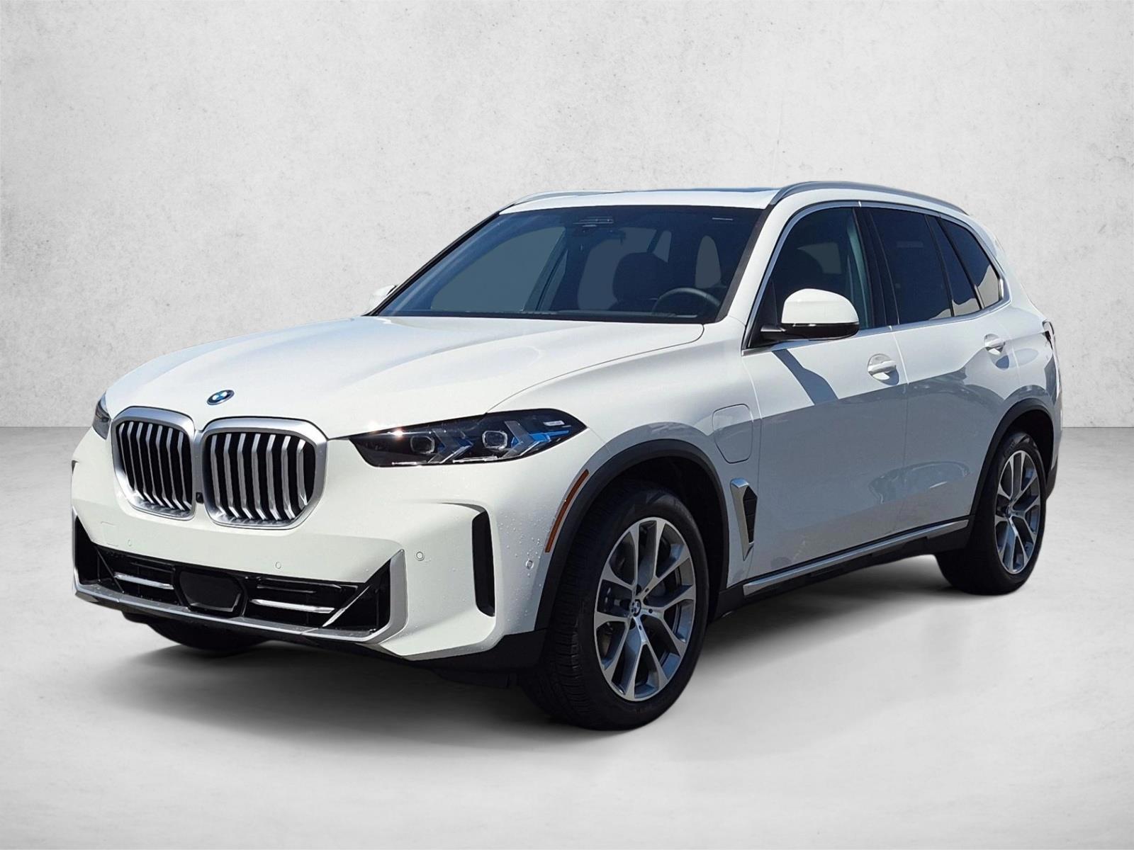 Thumbnail: 2026 BMW X5 - 1