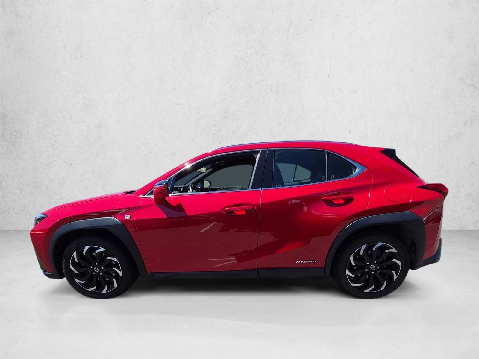 Thumbnail: 2021 Lexus UX - 2