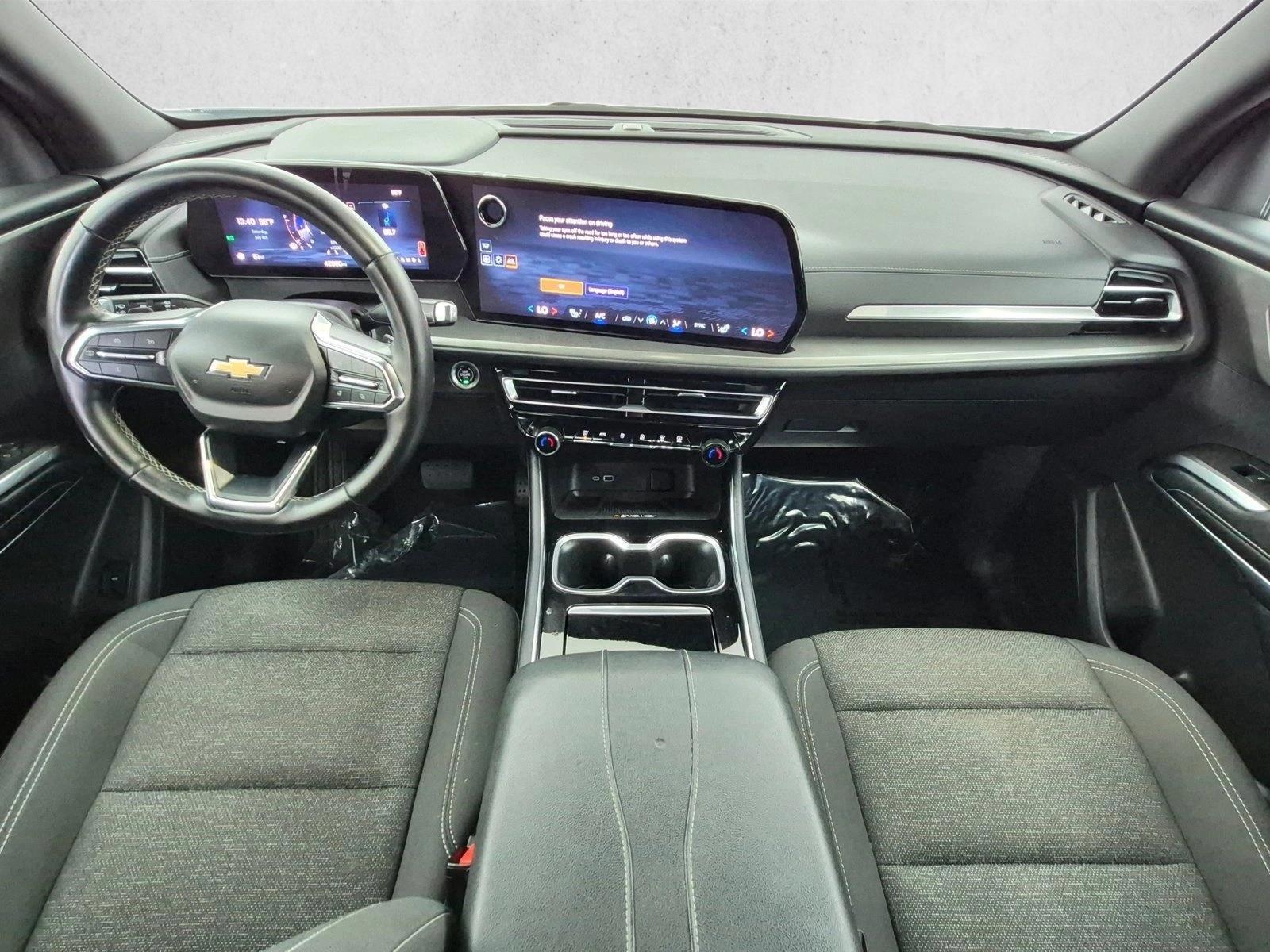 Thumbnail: 2024 Chevrolet Traverse - 3
