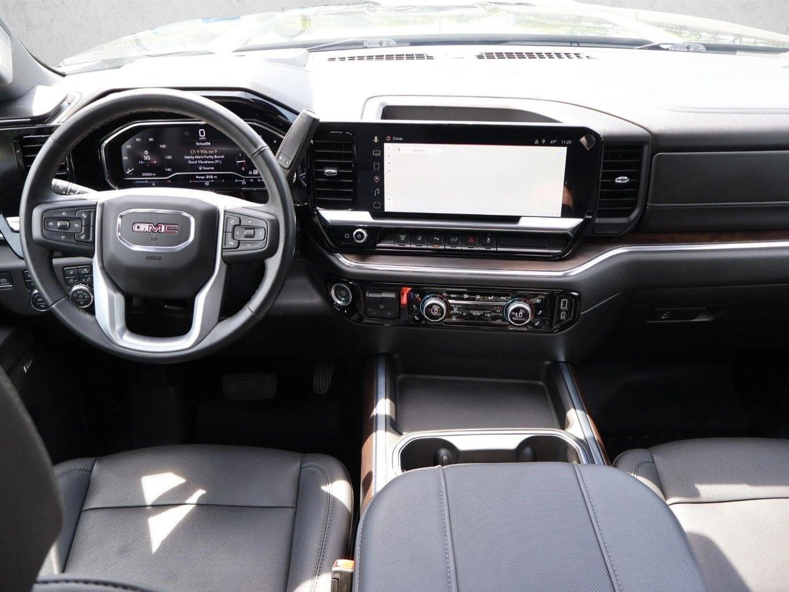 Thumbnail: 2024 GMC Sierra 2500 - 4