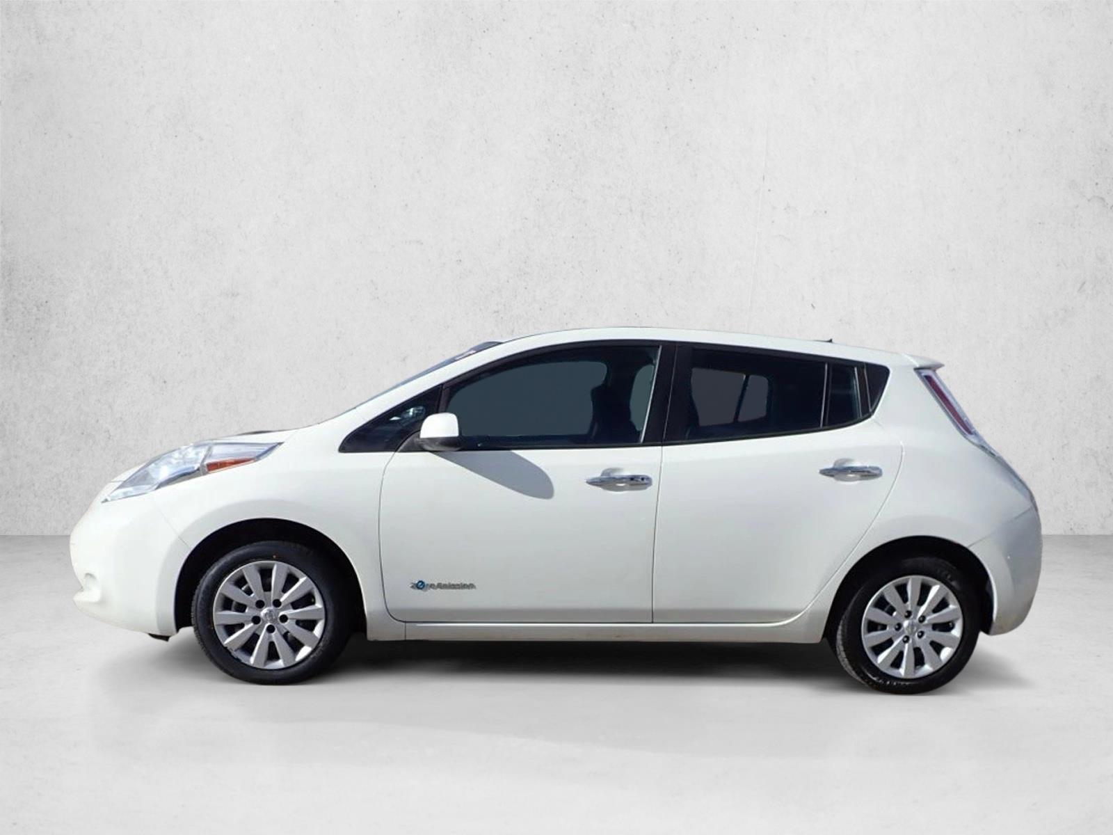 Thumbnail: 2017 Nissan Leaf - 2