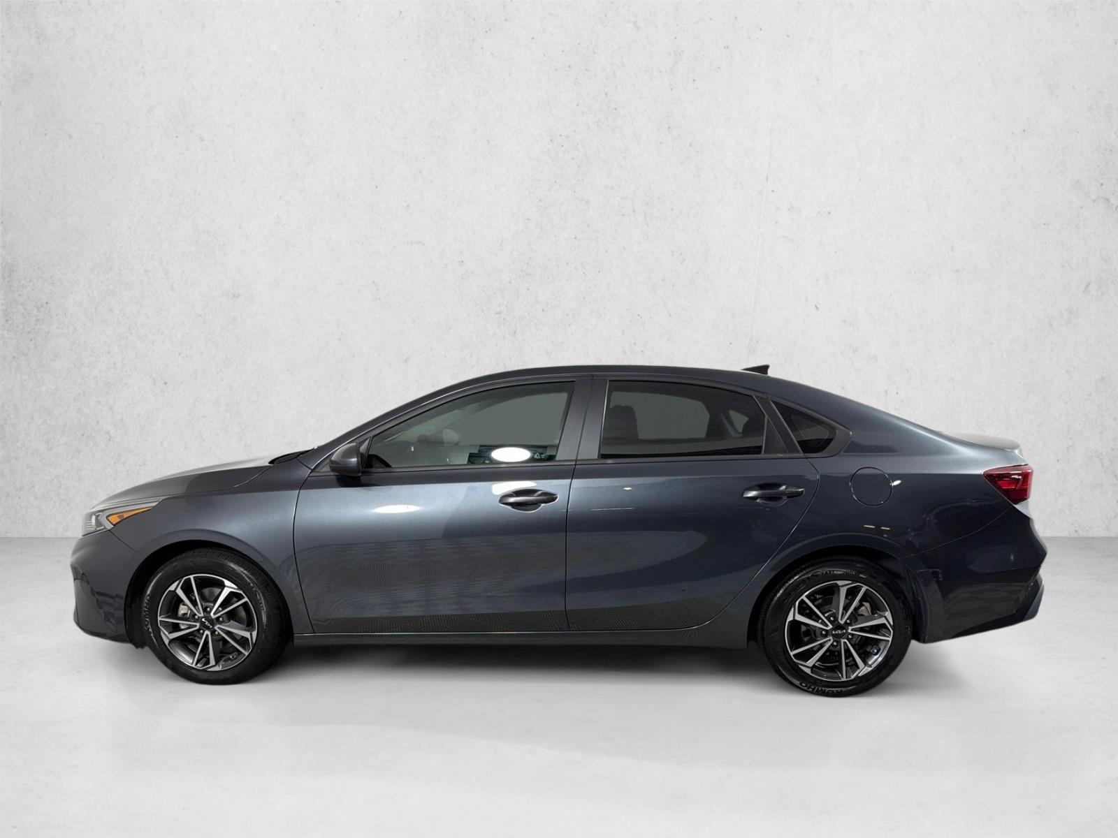 Thumbnail: 2022 Kia Forte - 2