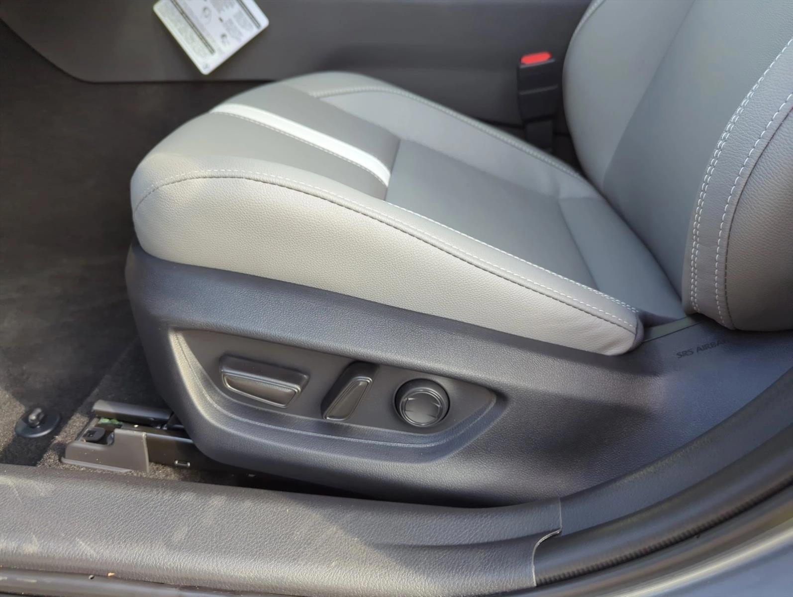 Thumbnail: 2026 Toyota Camry - 4