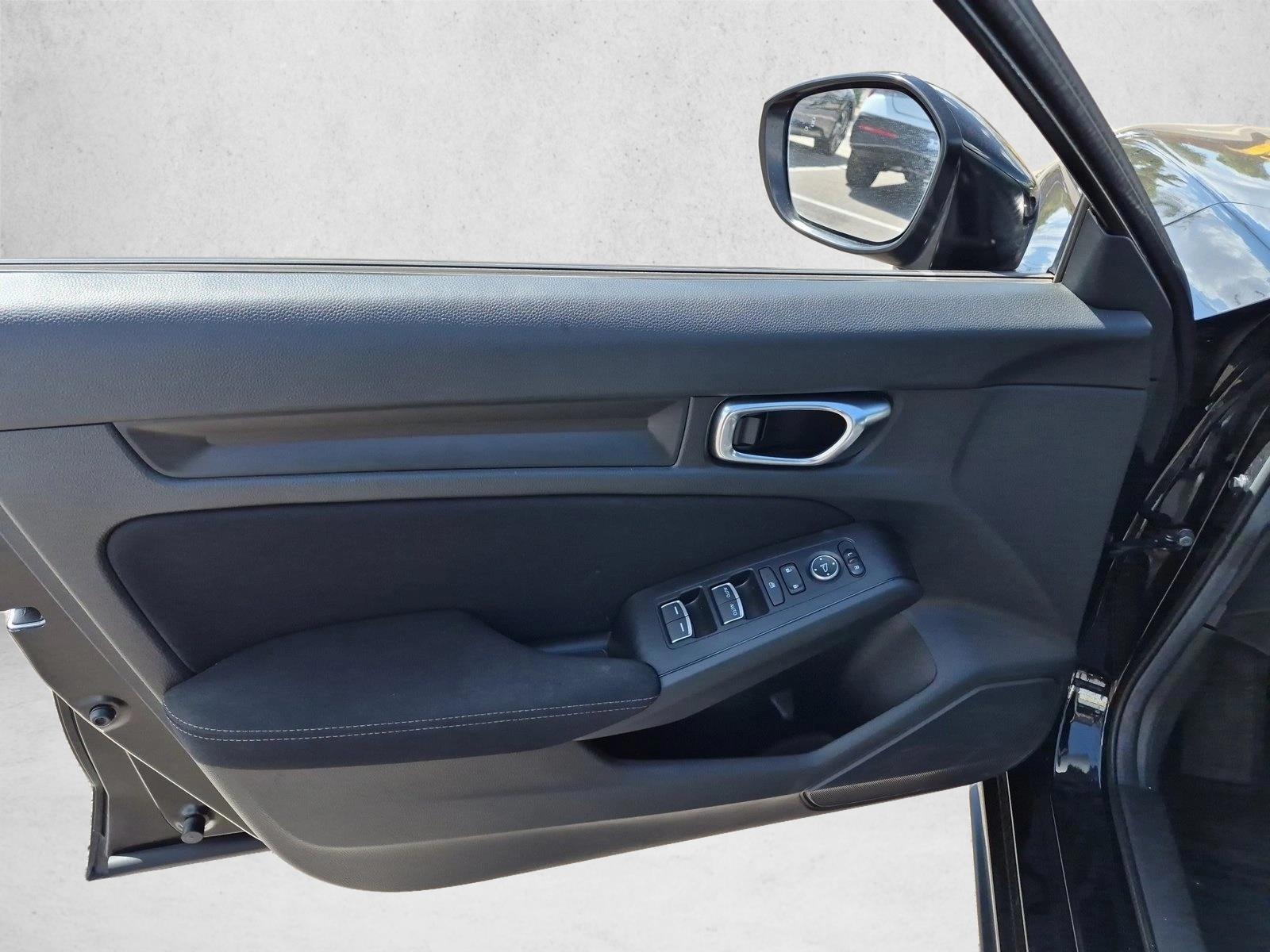 2025 Honda Civic Hatchback Sport - Photo 10