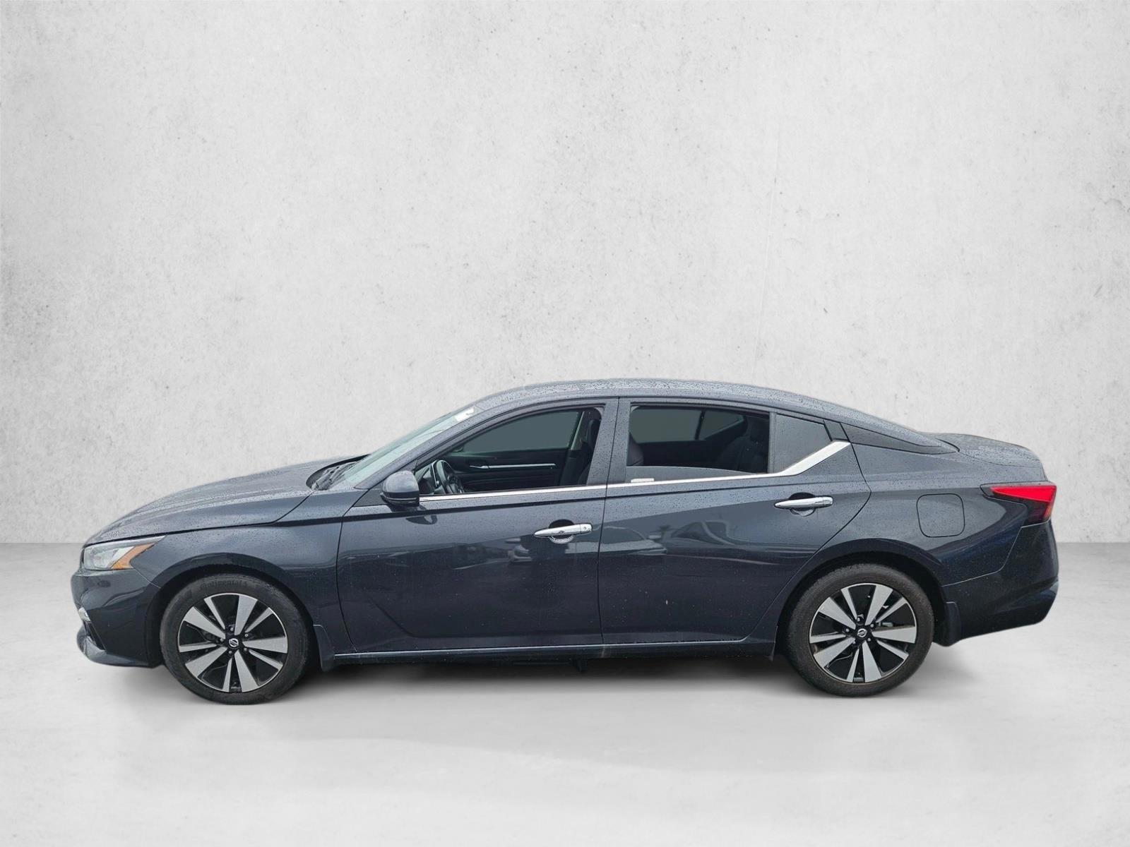 Thumbnail: 2022 Nissan Altima - 2