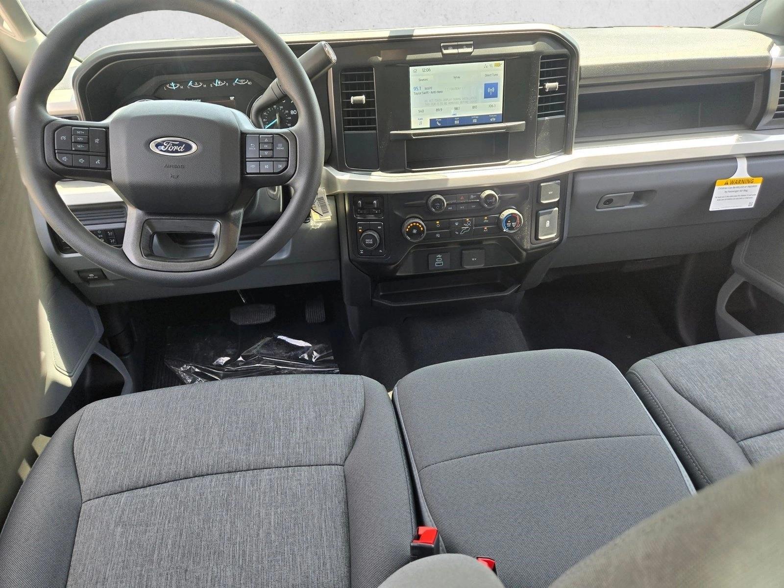 Thumbnail: 2026 Ford Econoline - 3