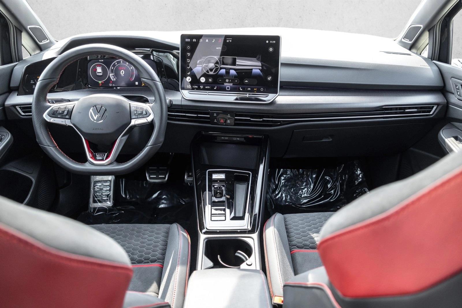 Thumbnail: 2025 Volkswagen Golf - 4