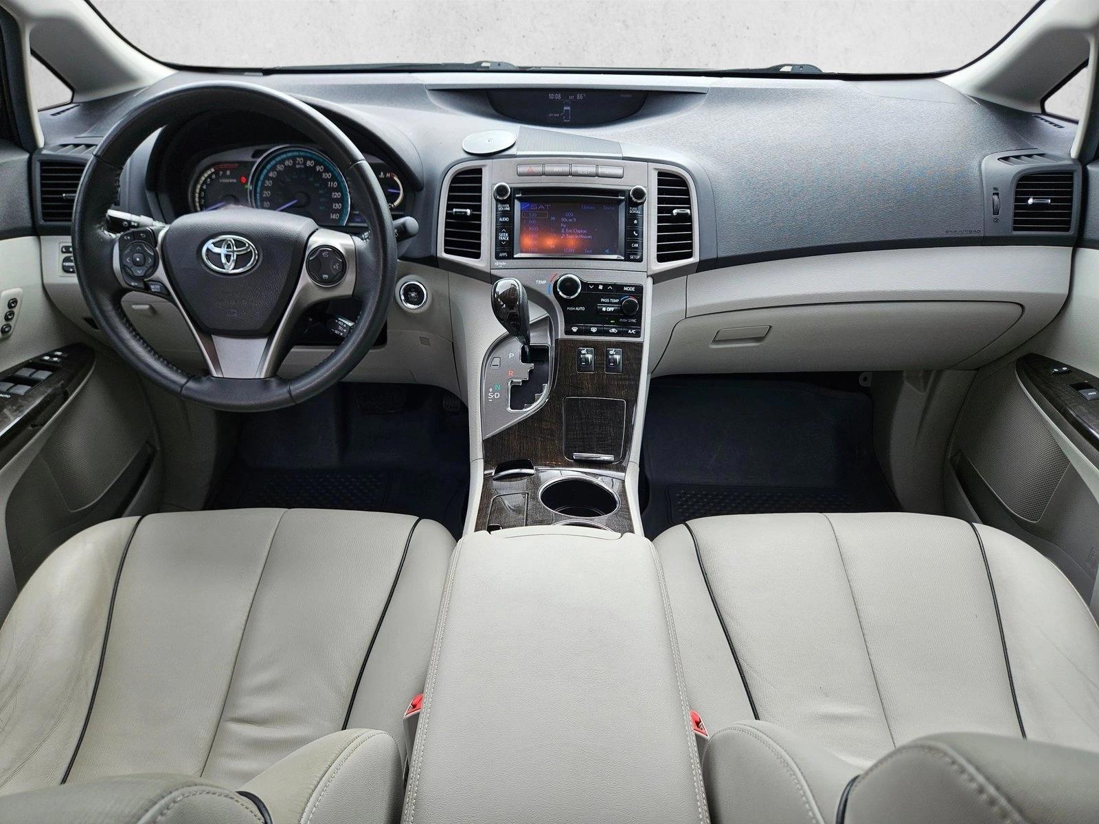 Thumbnail: 2014 Toyota Venza - 4