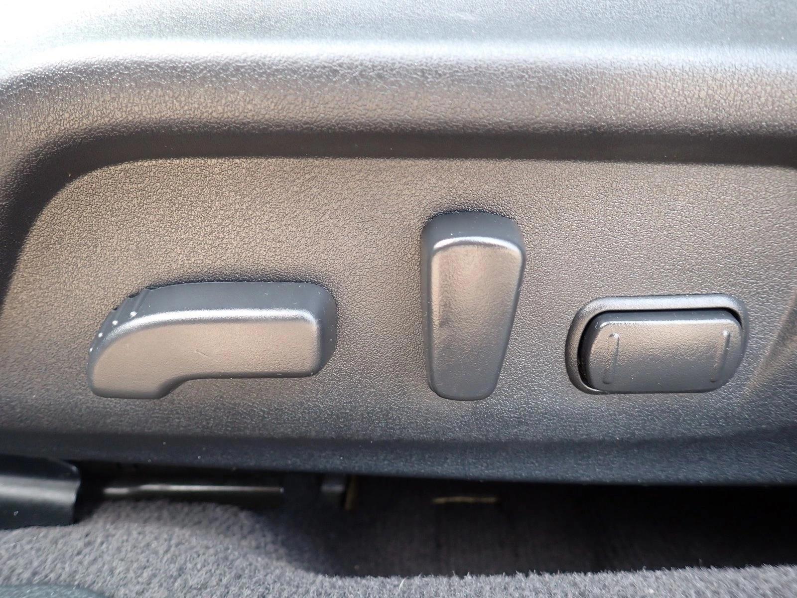 Thumbnail: 2015 Subaru Outback - 3
