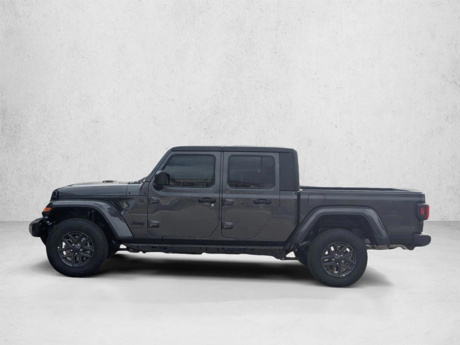 Thumbnail: 2026 Jeep Gladiator - 2