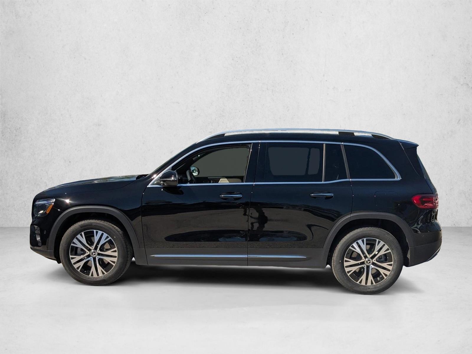 Thumbnail: 2026 Mercedes-Benz GLB - 2