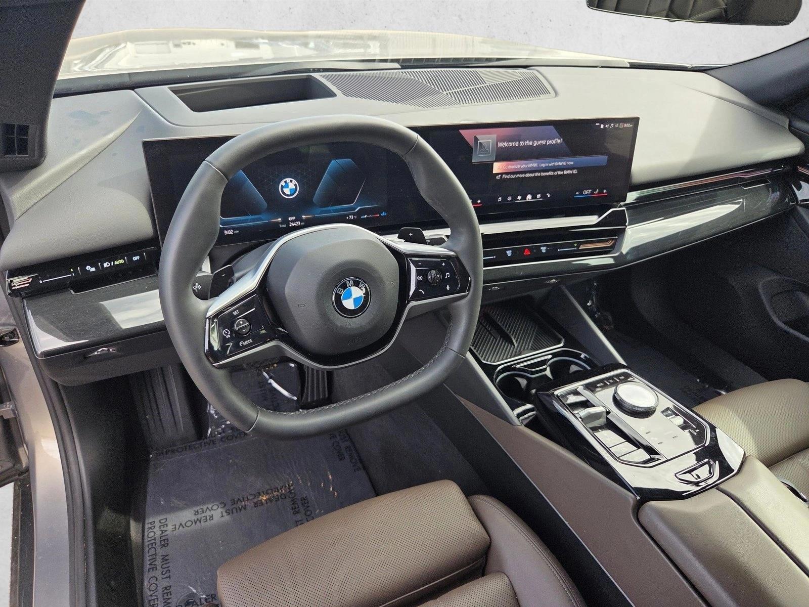 Thumbnail: 2025 BMW 5 Series - 4