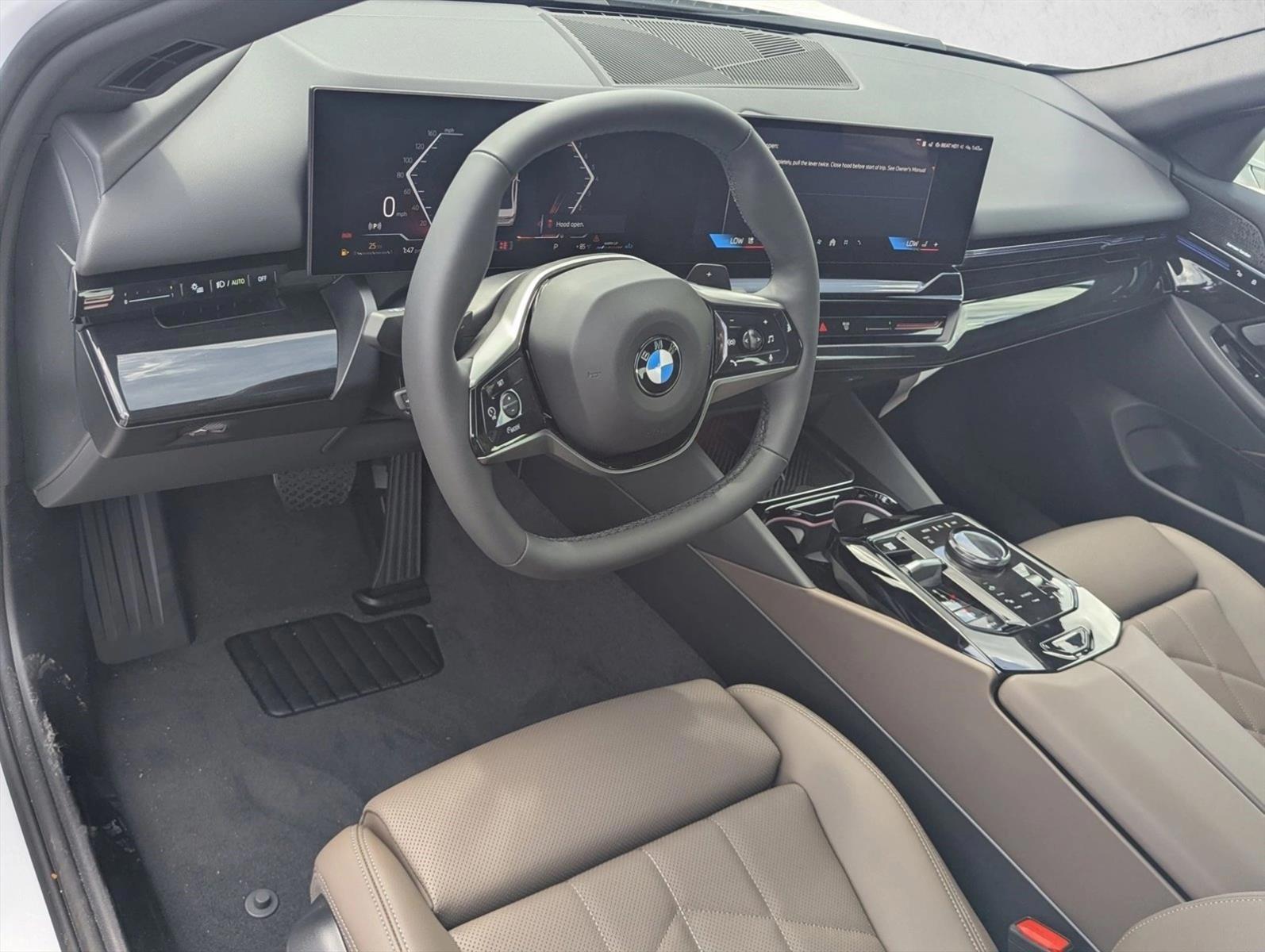 Thumbnail: 2026 BMW 5 Series - 3