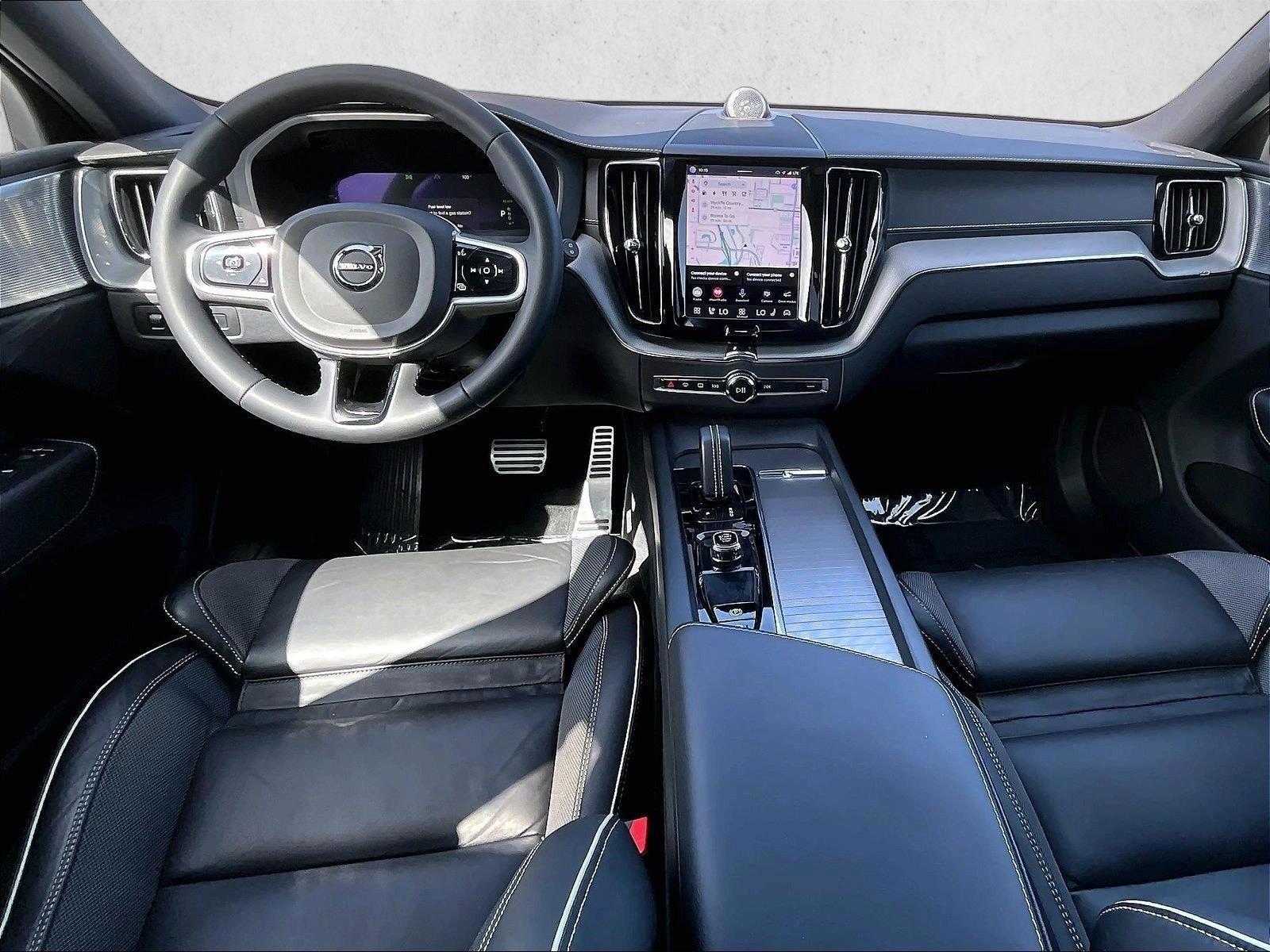 Thumbnail: 2022 Volvo XC60 - 5