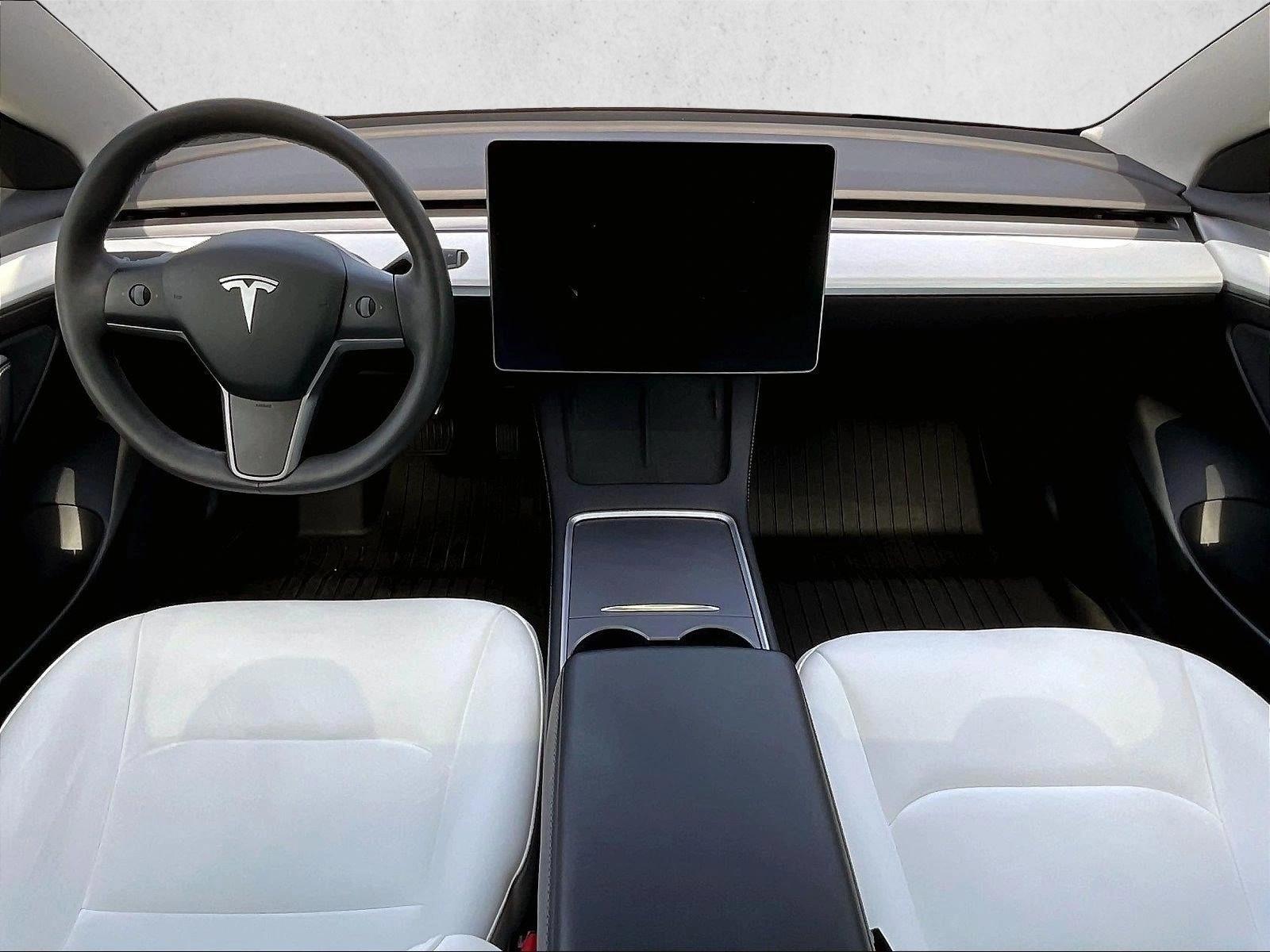 Thumbnail: 2022 Tesla Model 3 - 4