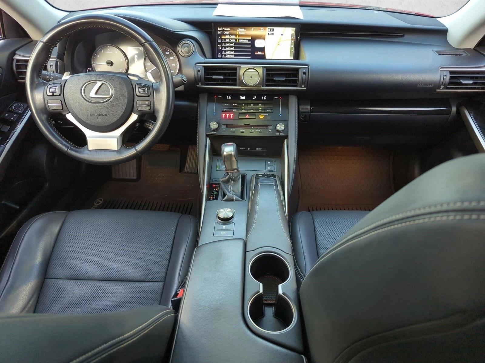 Thumbnail: 2018 Lexus IS - 4