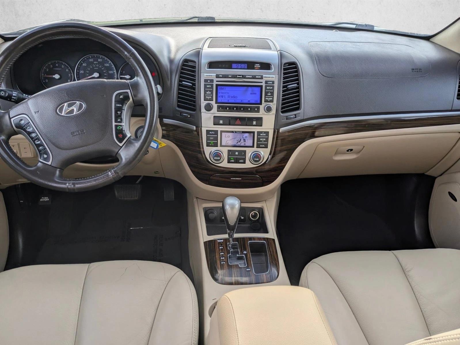 Thumbnail: 2012 Hyundai Santa Fe - 4