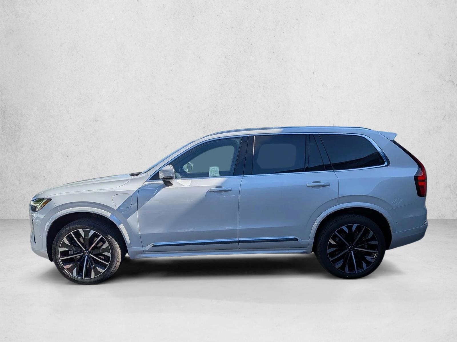 Thumbnail: 2026 Volvo XC90 - 2