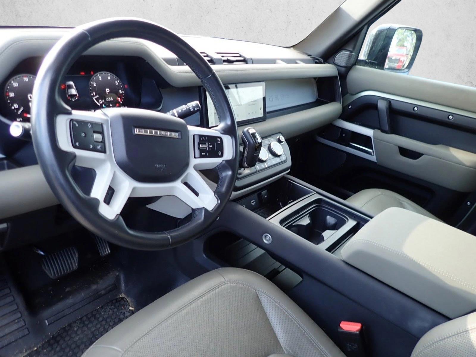 Thumbnail: 2023 Land Rover Defender - 3