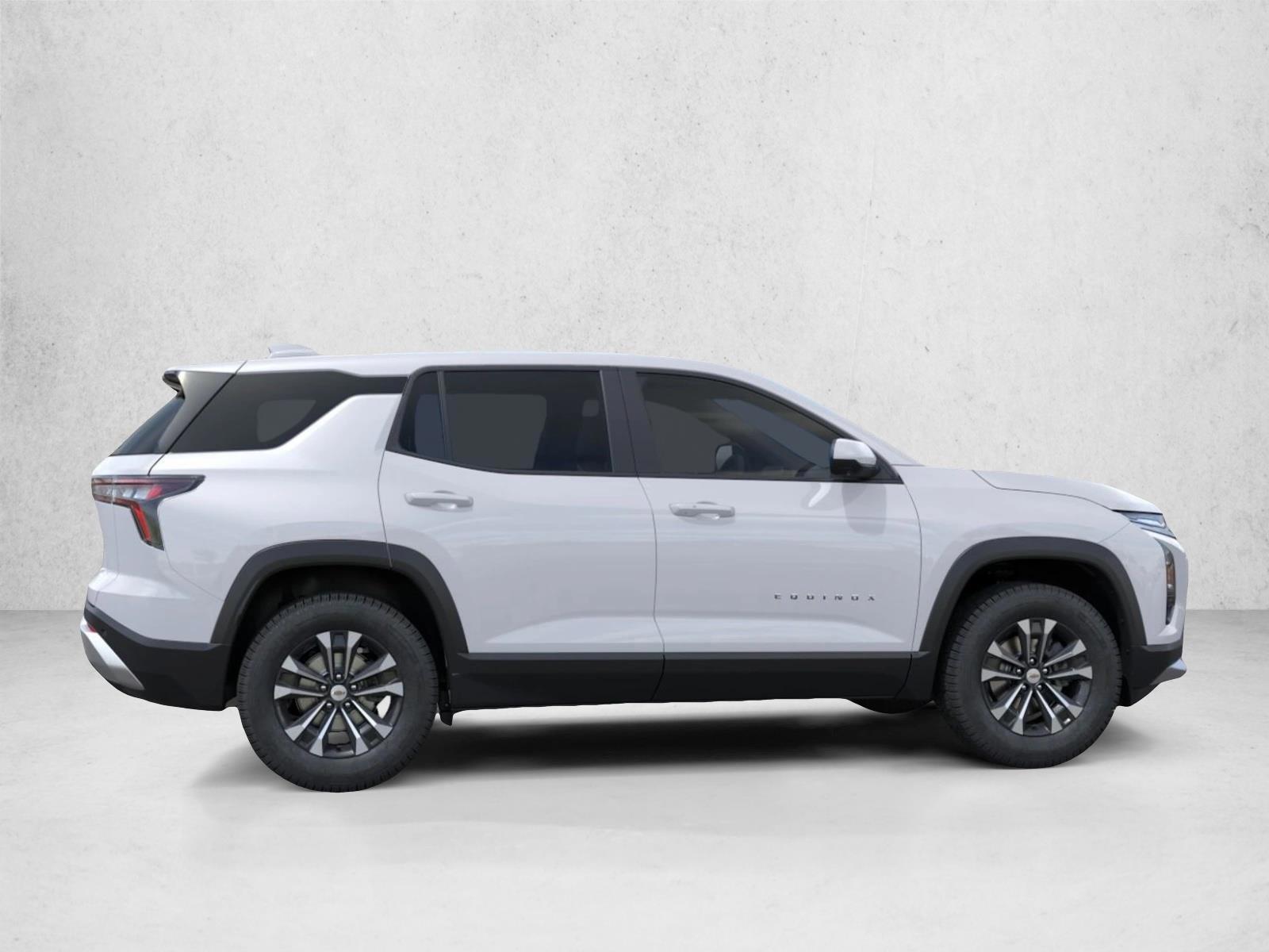 2027 Chevrolet Equinox LT - Photo 6