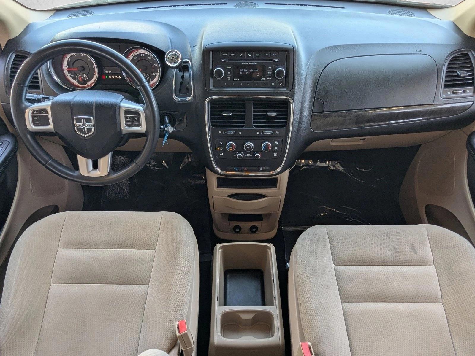 Thumbnail: 2016 Dodge Grand Caravan - 4