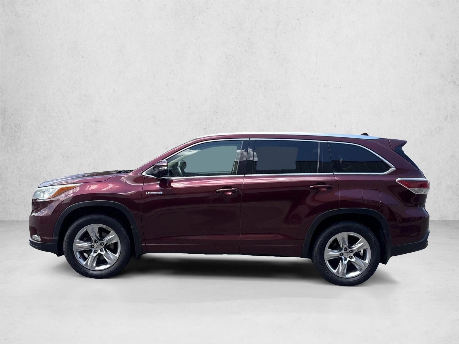 Thumbnail: 2015 Toyota Highlander - 2